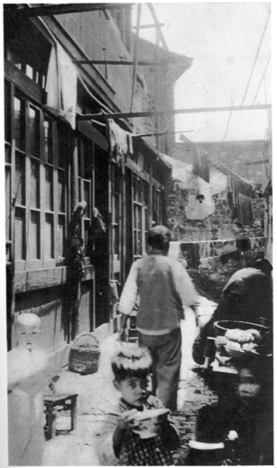 Inside a lilong, 1935