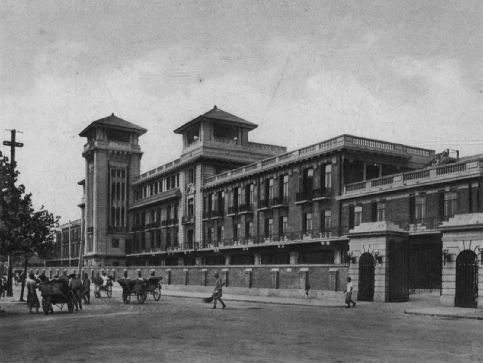 Shanghai Race Course stands, 1927
